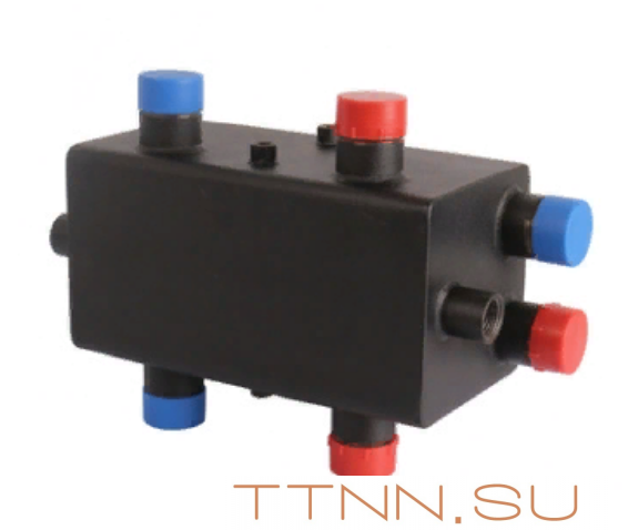 Стальной распределительный коллектор Rommer с гидравлическим разделителем 2 контура 1" Стальной распределительный коллектор Rommer с гидравлическим разделителем 2 контура 1"